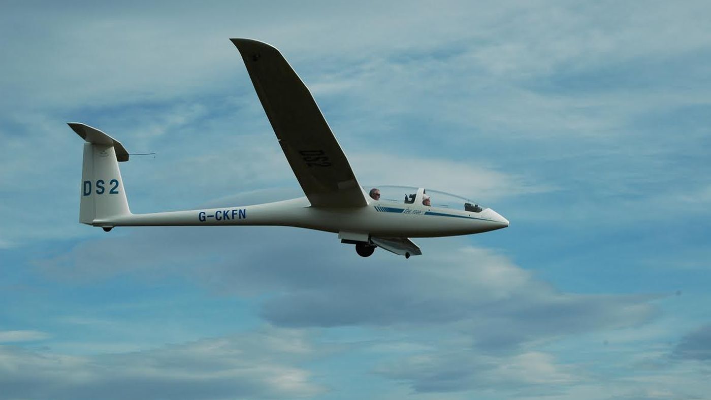 Yorkshire Gliding Club offers junior sponsorship FLYER