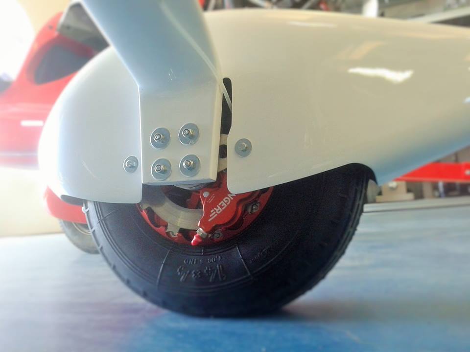 New wheel/brake system for Magni Gyros FLYER