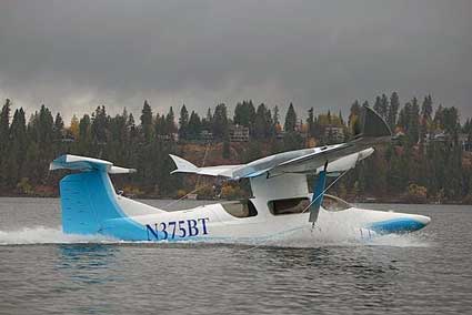 Rutan tests latest aircraft, SkiGull : : FLYER