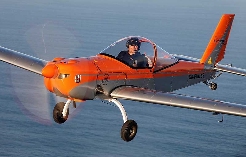 Skyleader 100 Durham Aerosports
