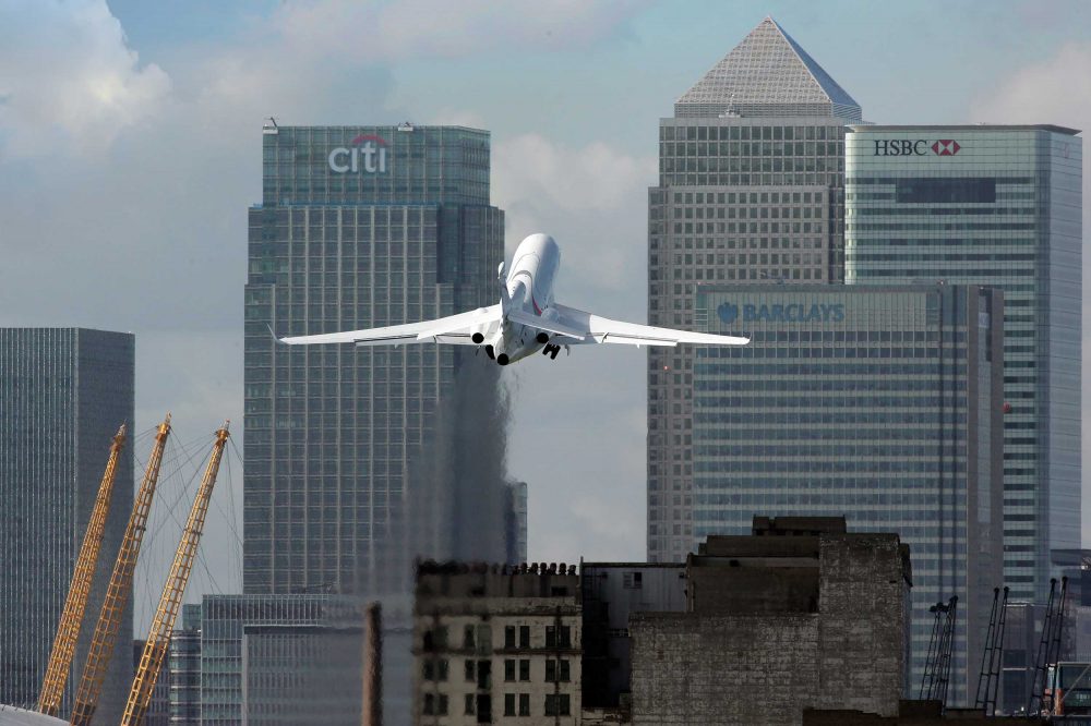 Business aviation calls for Brexit certainty Dassault Falcon 8X London City