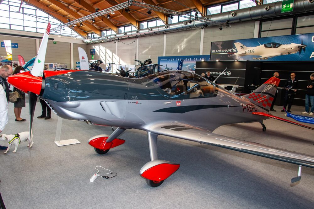 Blackshape Prime Explorer