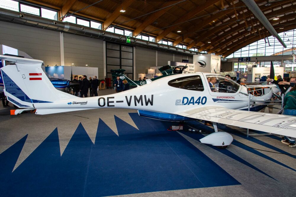 Diamond Aircraft is pushing to get its electric eDA40 certified by EASA asap. Lufthansa has been evaluating the aircraft for its flight training school