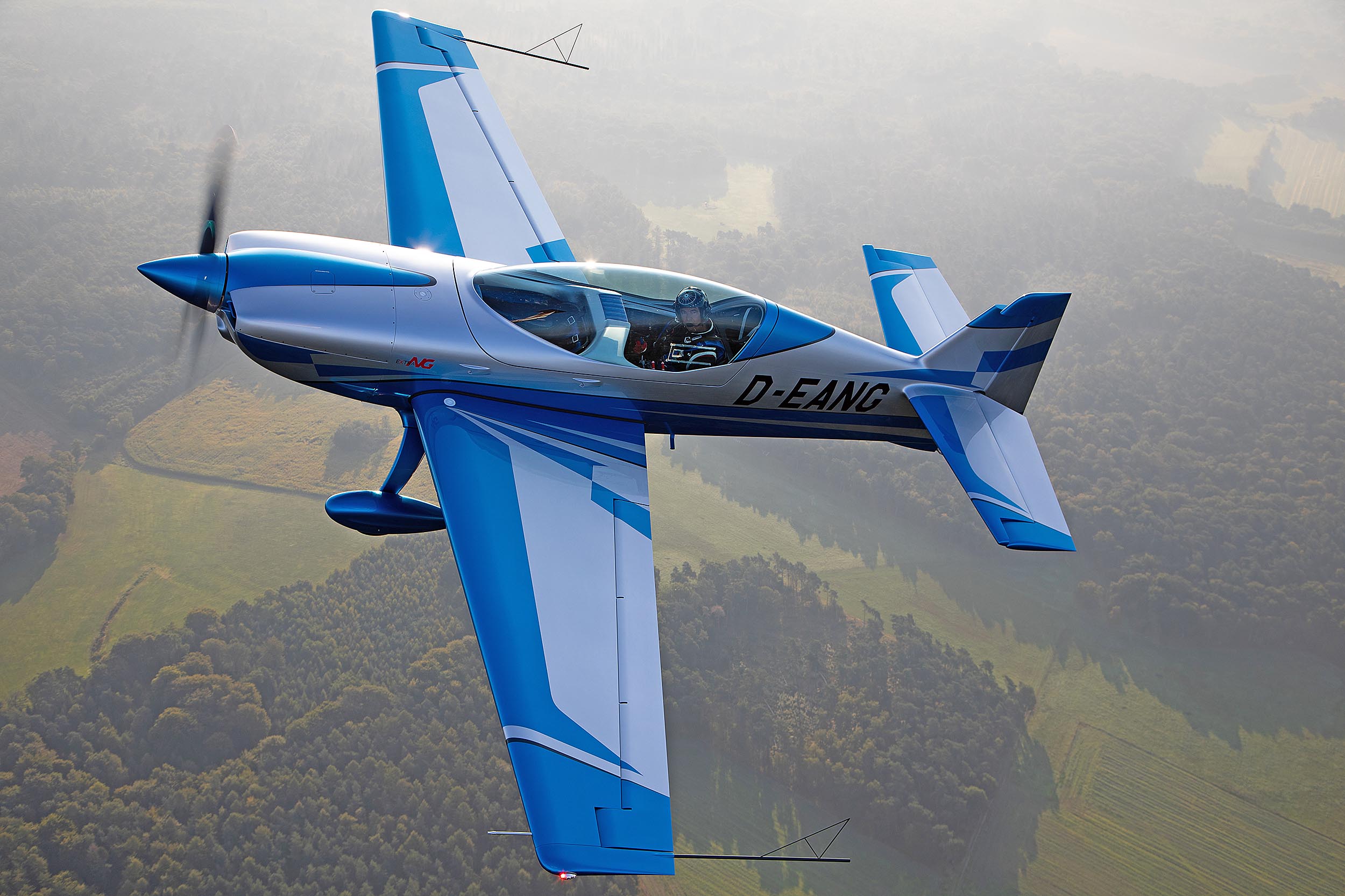 Extra Aircraft NG : : FLYER