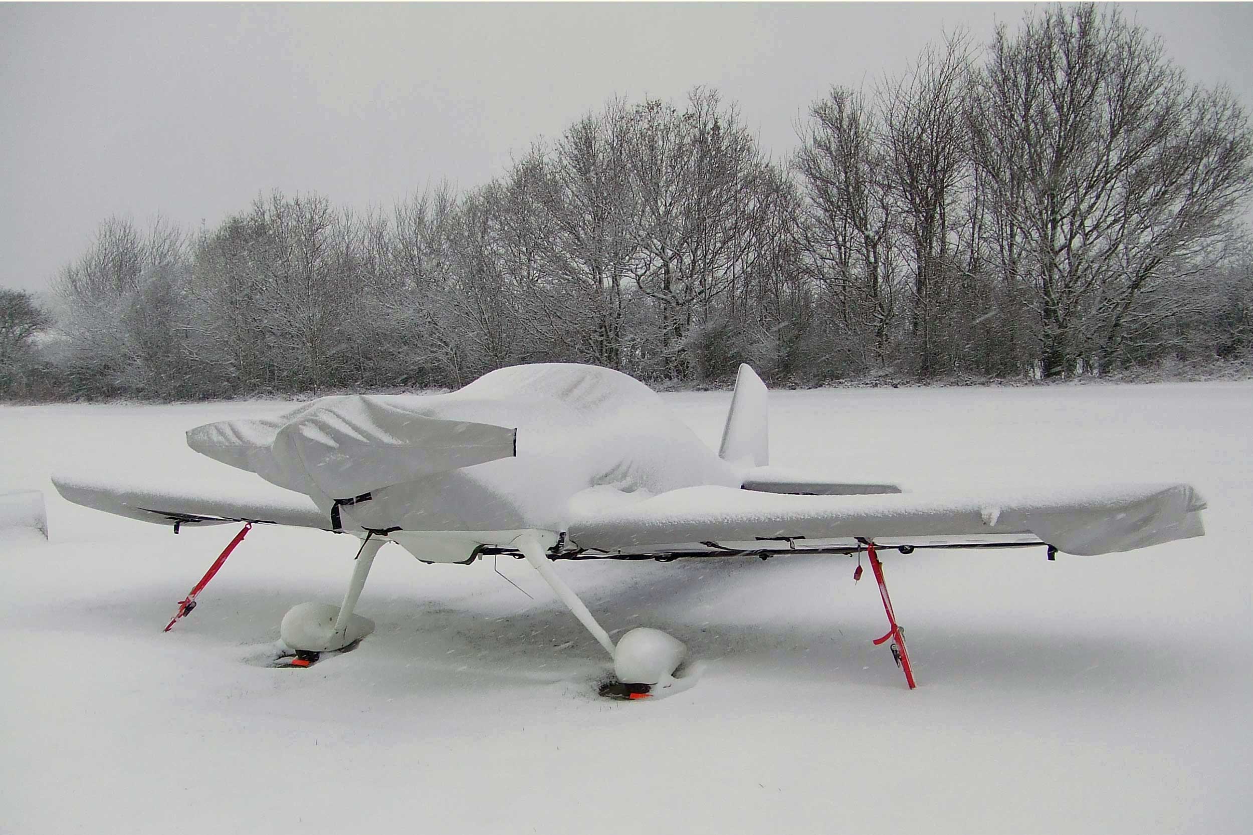 aircraft snow