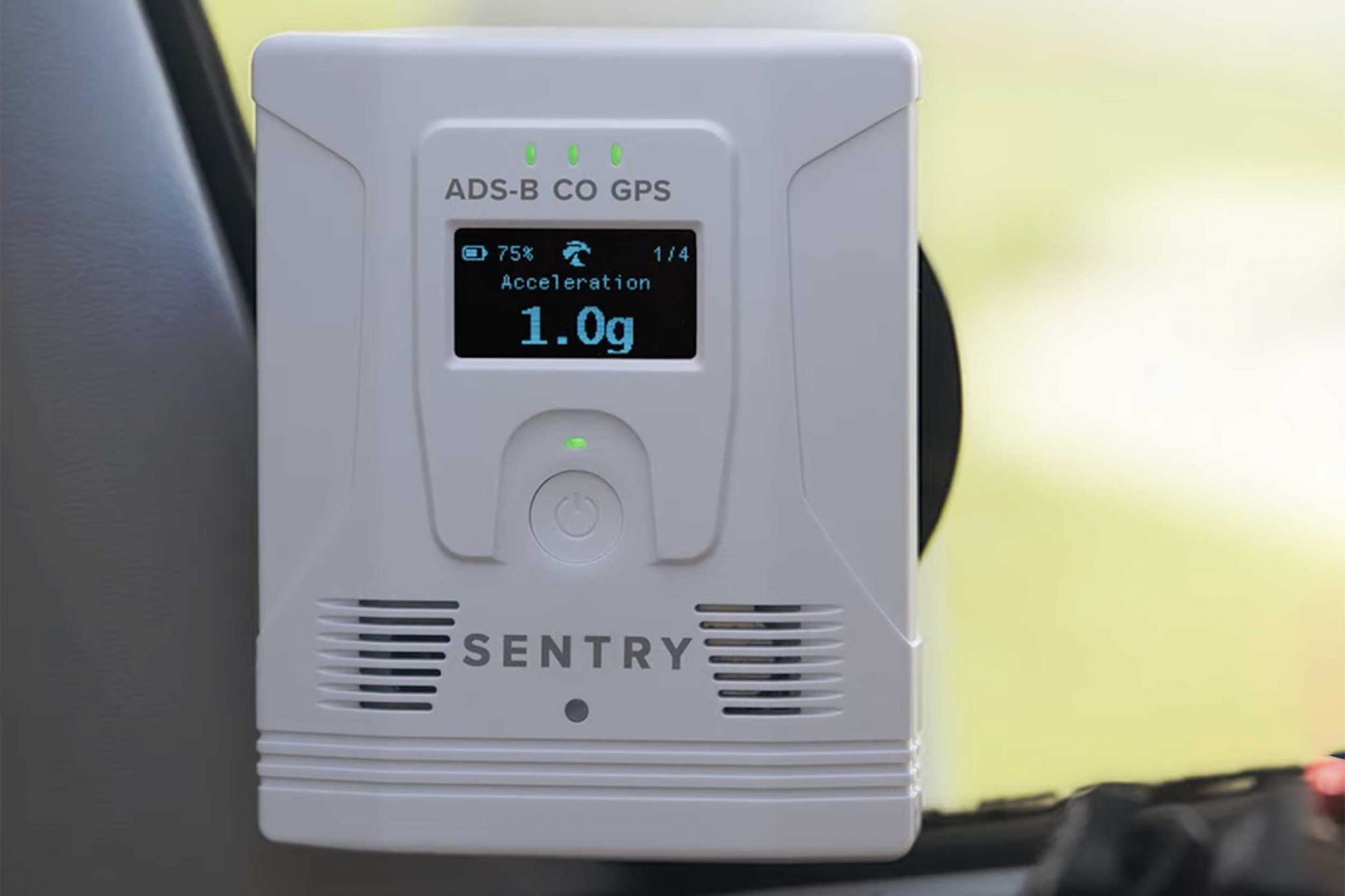 ForeFlight Launches Feature-packed Sentry Plus ADS-B Receiver : : FLYER