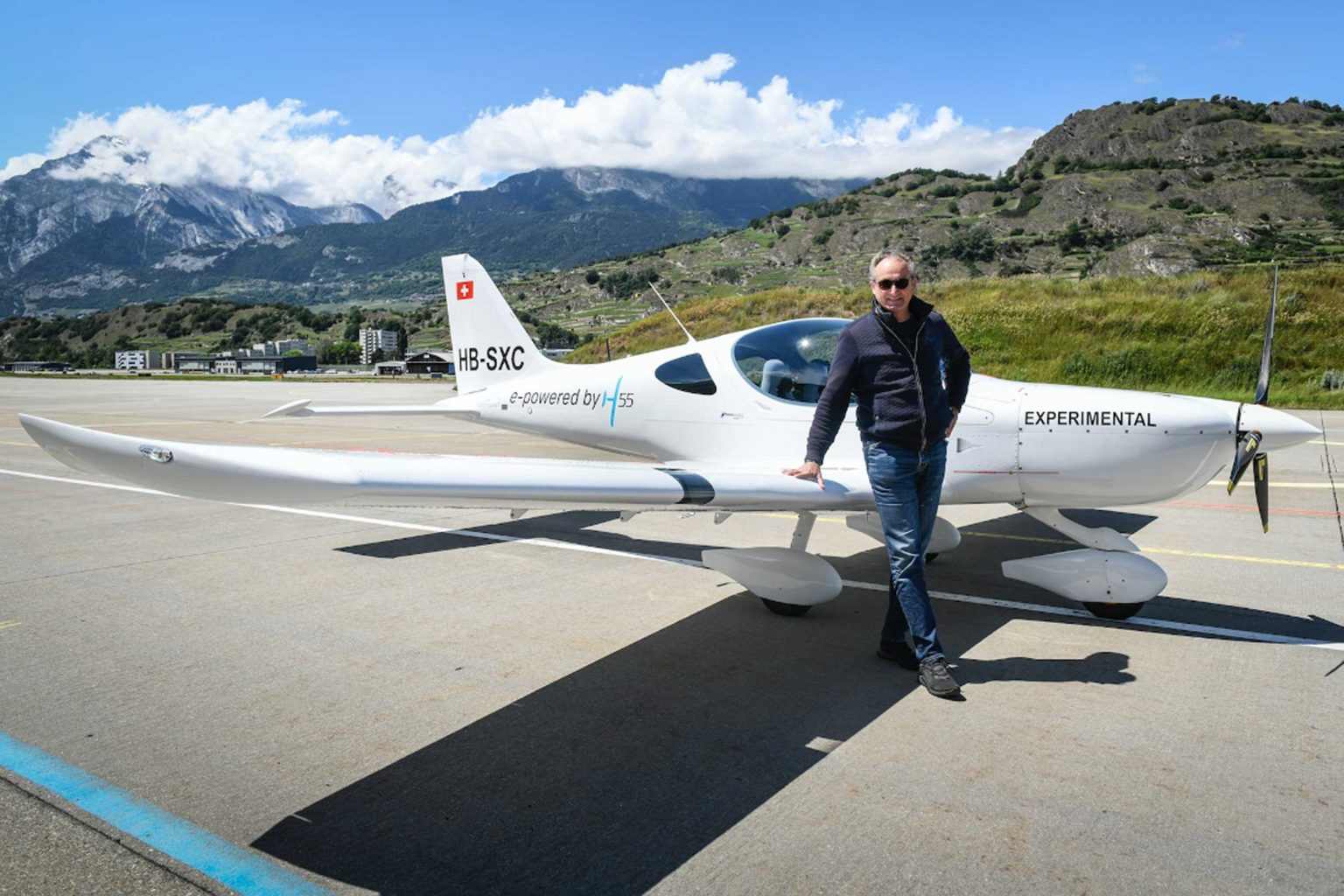 Cirrus Aircraft Unveils Generation 2 Vision Jet Flyer