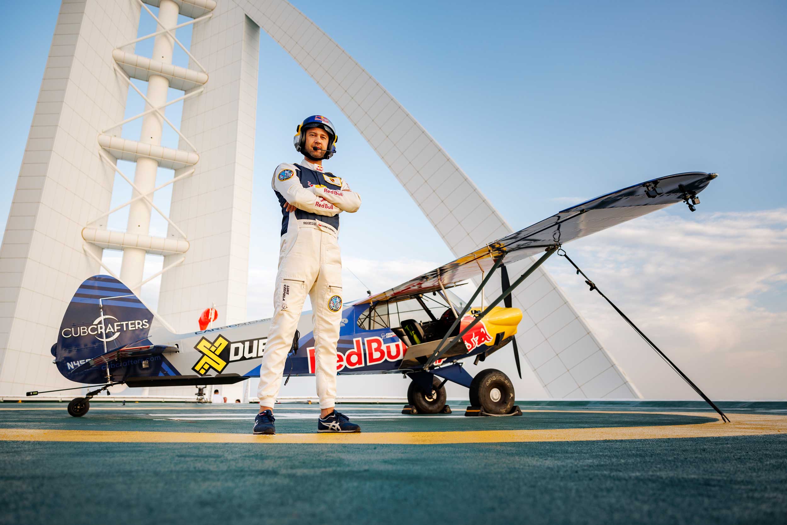 Sump triathlon Stramme Don't miss Red Bull pilot Luke Czepiela on this week's Livestream : : FLYER