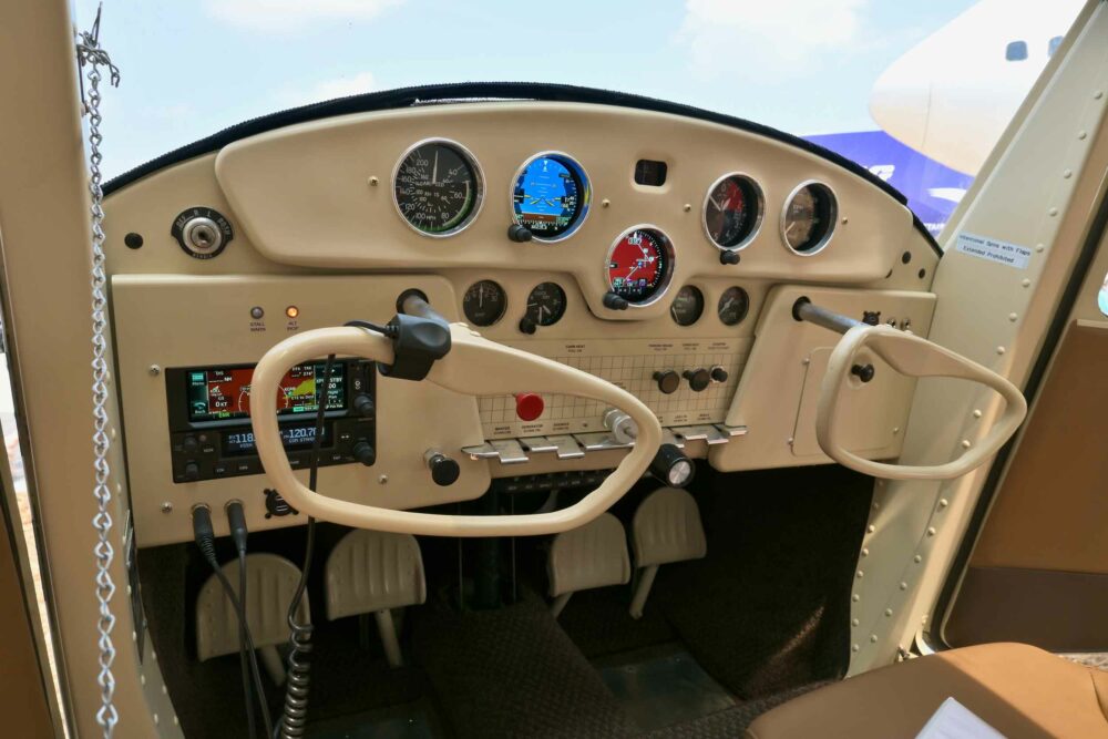 Cessna 140 panel