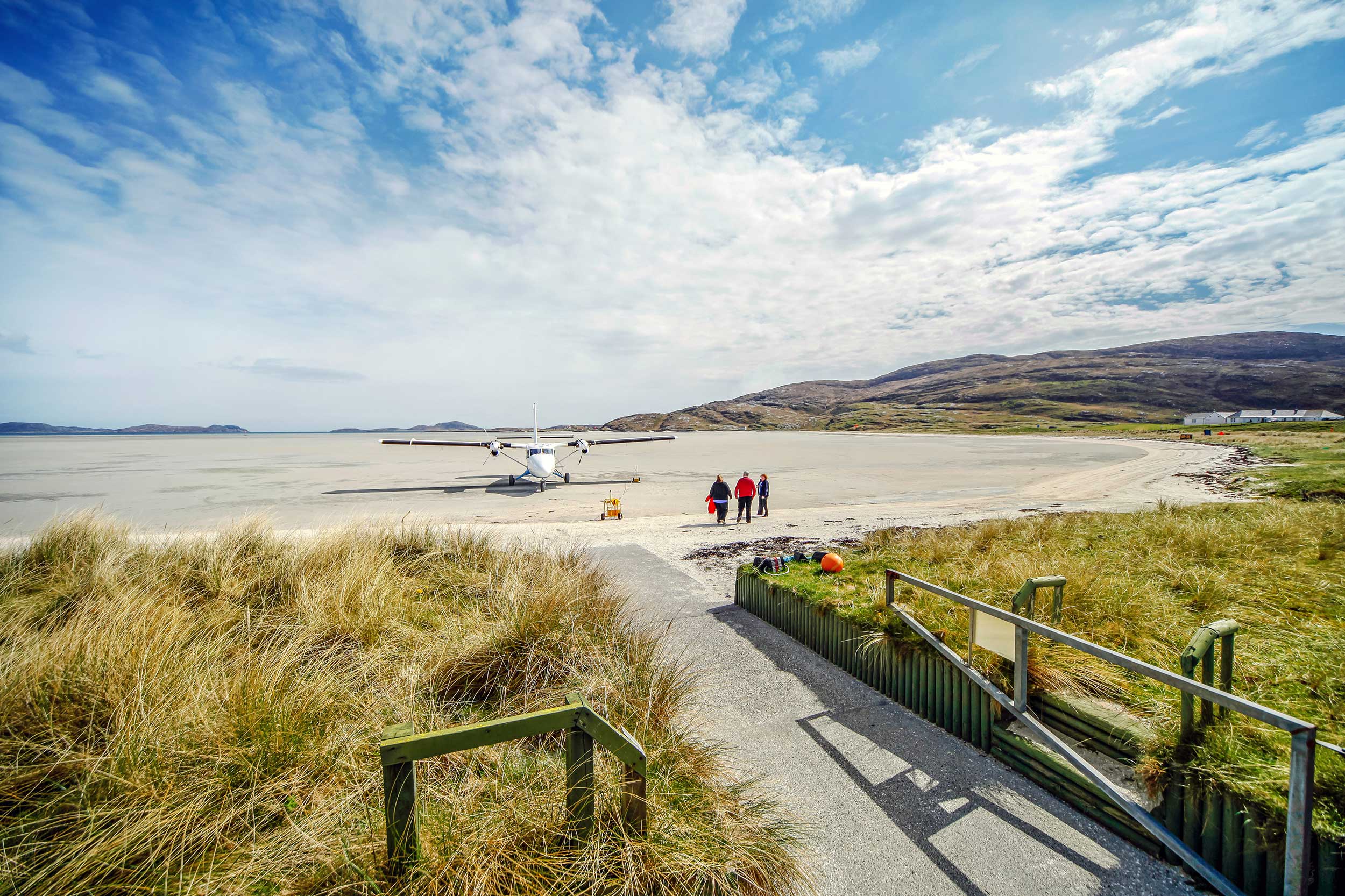 dream-job-on-offer-at-benbecula-airport-no-experience-needed-flyer