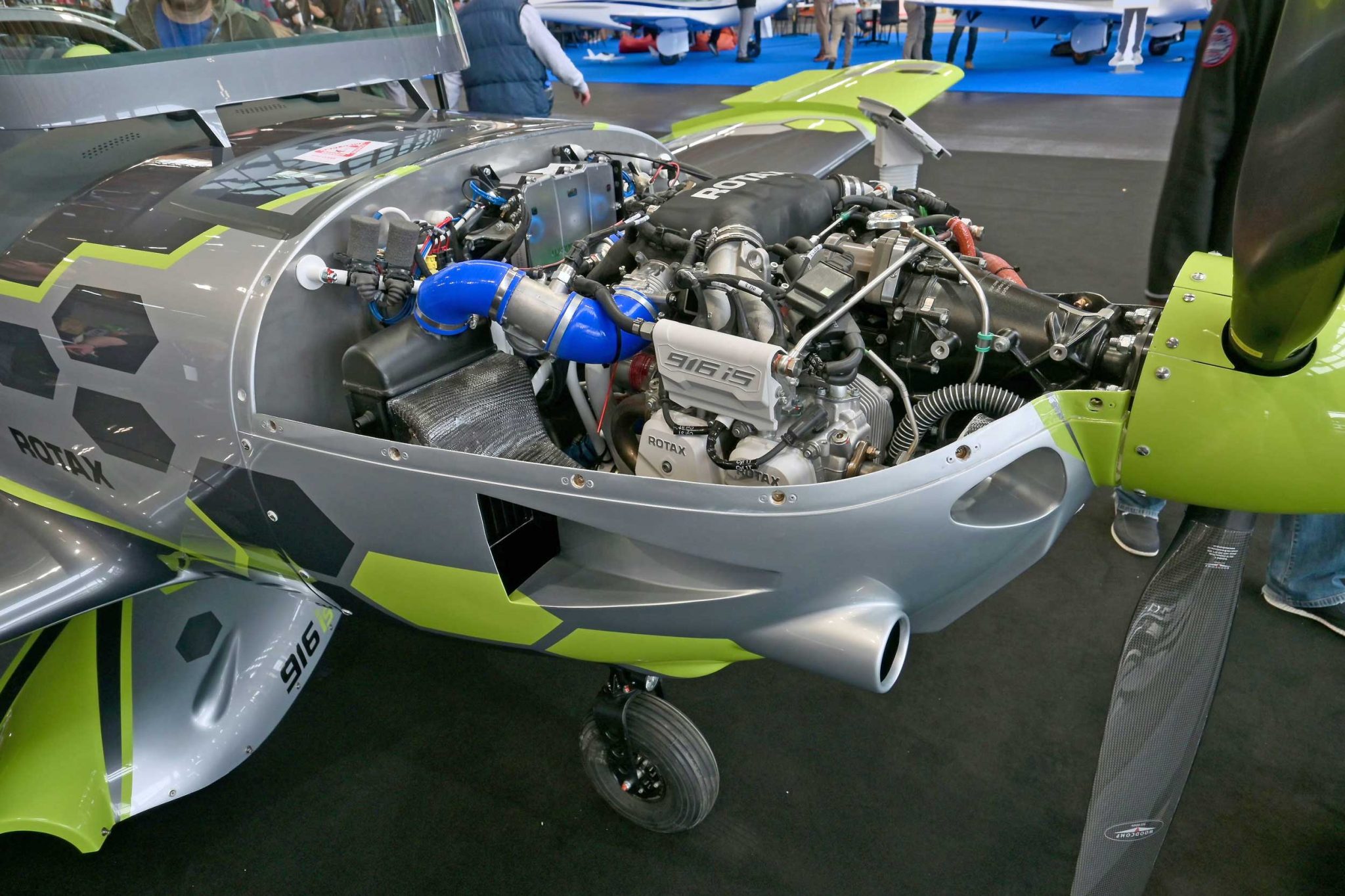 How many new aircraft will there be with the latest Rotax 916iS engine?