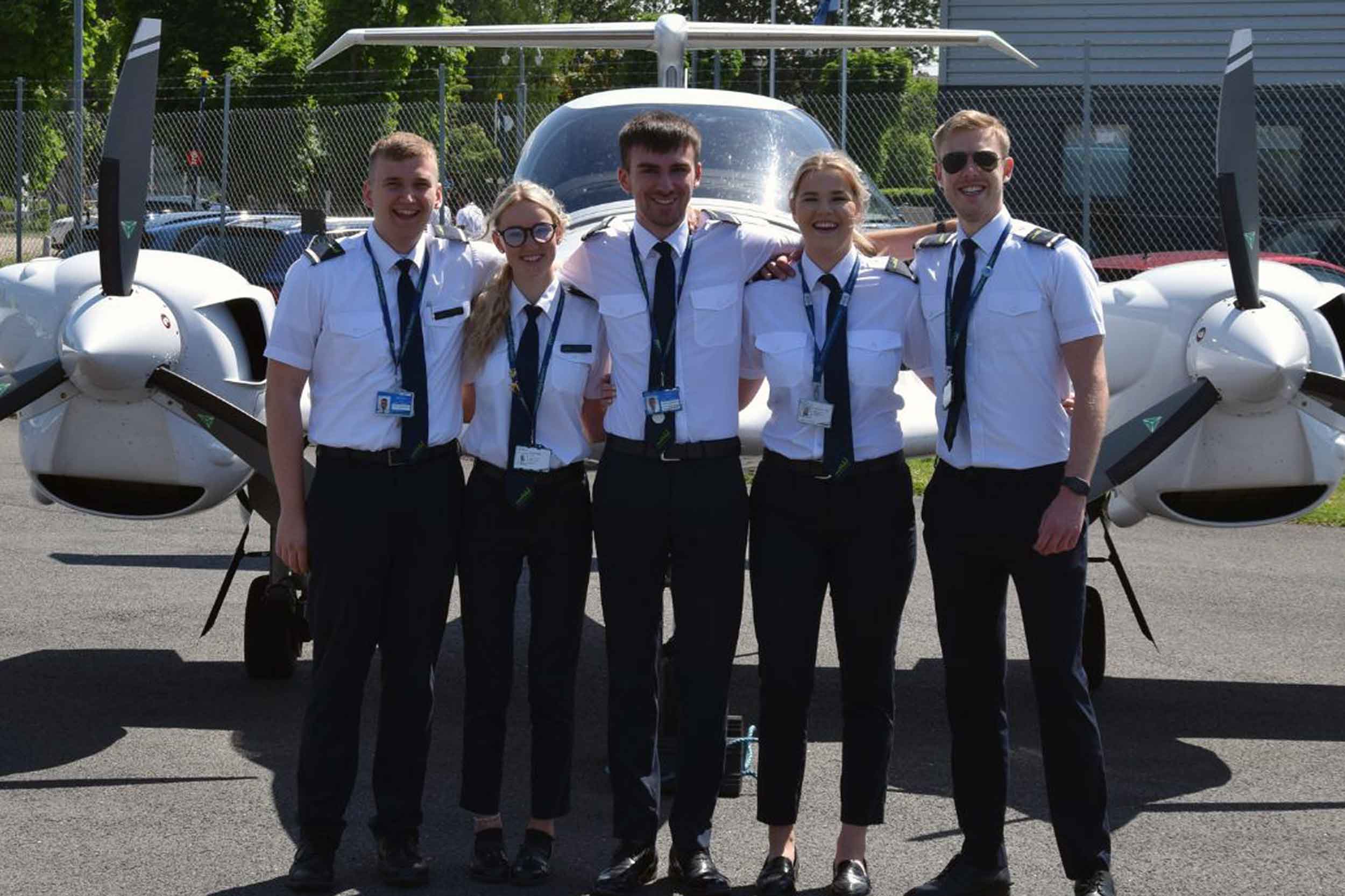 Leading Edge Aviation students