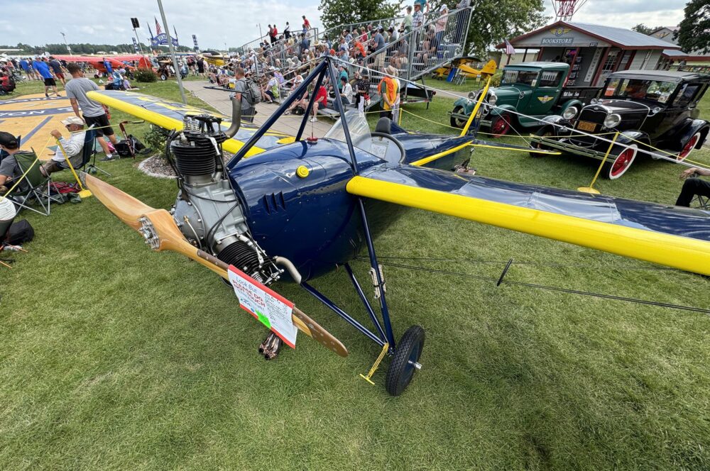 Buhl Bull Pup with three cylinder radial engine