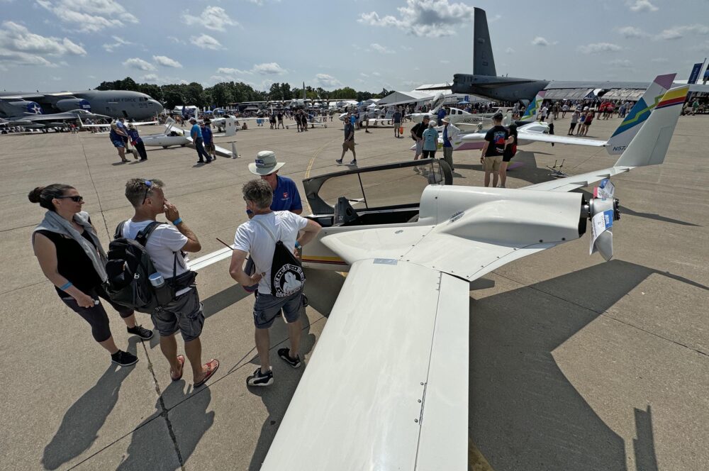 Rutan types gathered on Boeing Plaza to celebrate 50 years of the Vari Eze