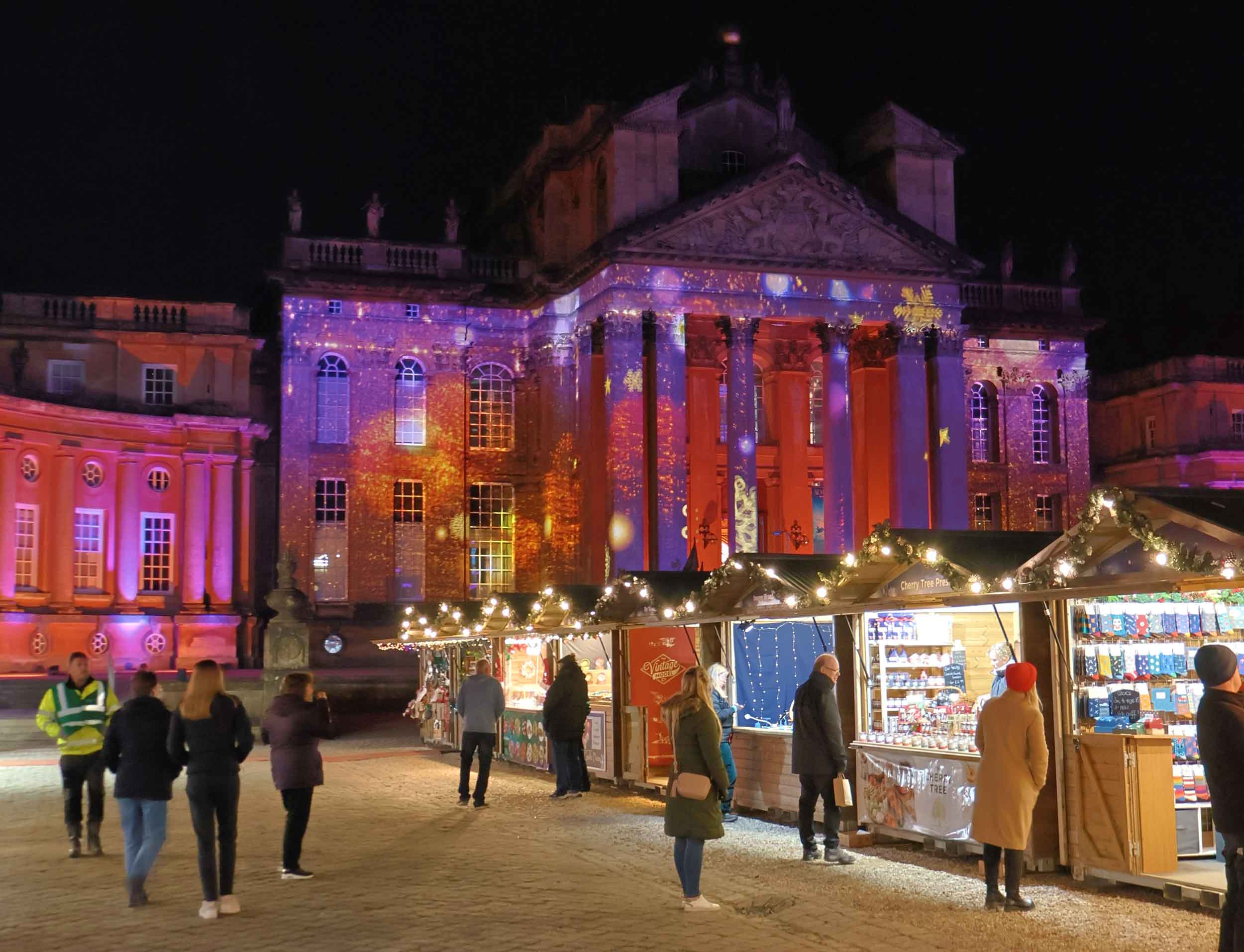 Plenty to eat and drink at Blenheim's Christmas Court. All images and video: Fernando Pinho