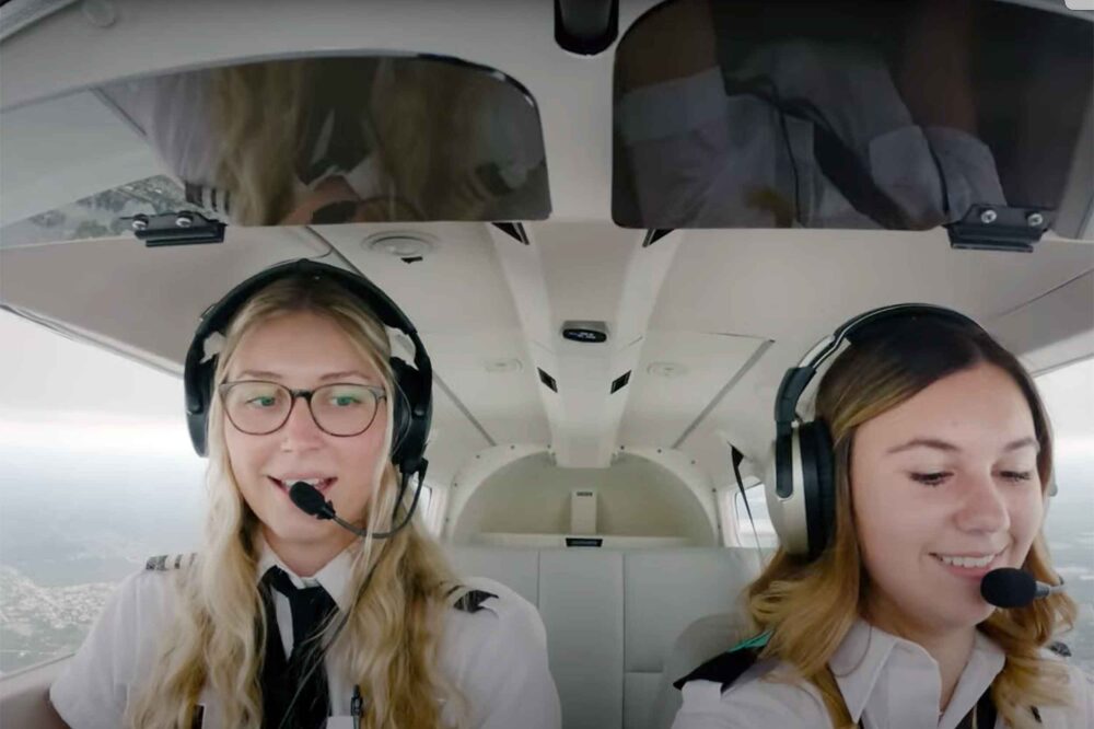 Acron Aviation pilot training