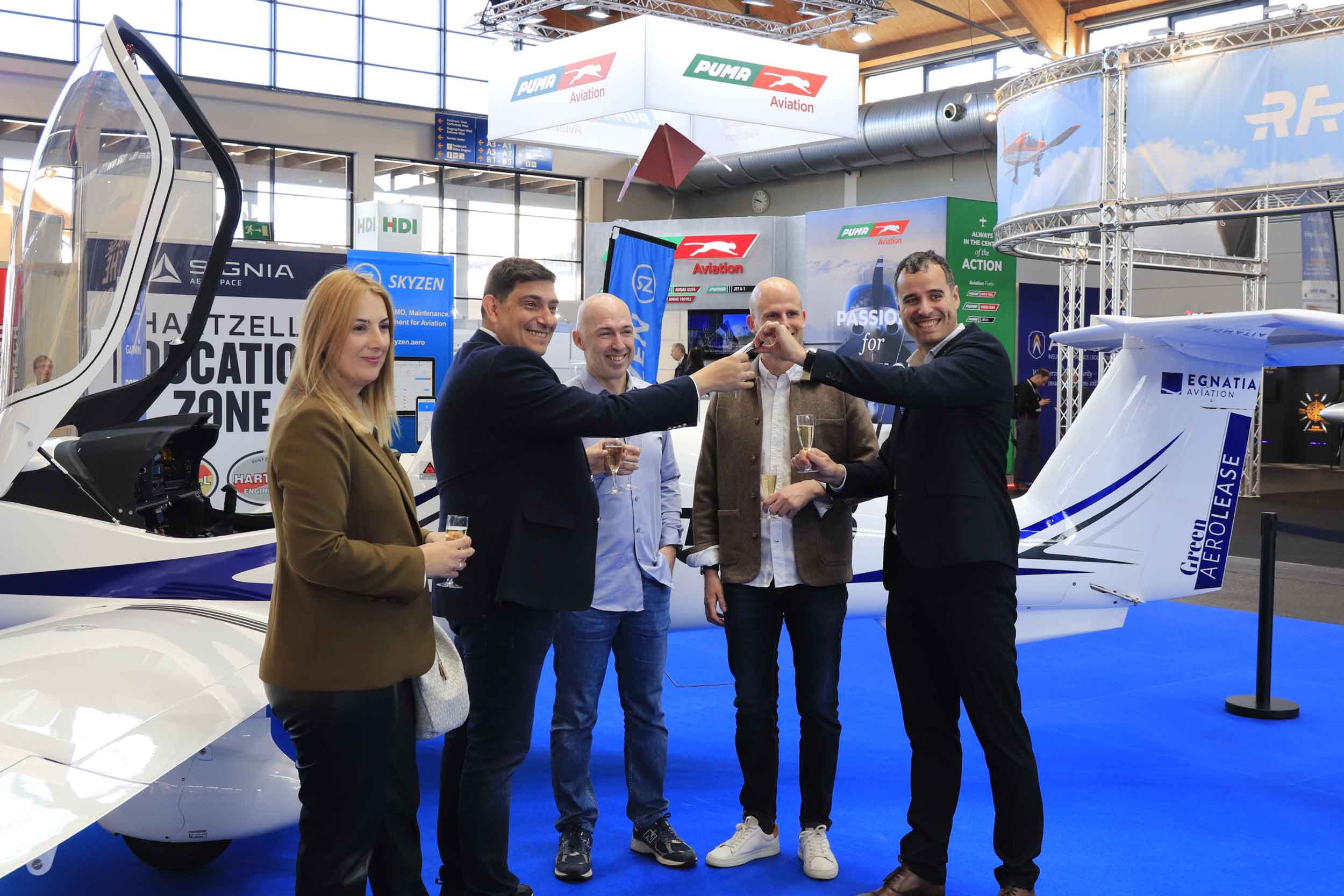 Handover of the keys to the first Elixir for Egnatia Aviation, by Cyril Champenois, Co-founder and Head of Sales of Elixir Aircraft, to Dimitris Lymperakis, founder and CEO of Egnatia, in the presence of Charles Cabillic, Founder and President of Green Aerolease and Guillaume Abéguilé, Chief Operating Officer of Green Aerolease. Photo: Elixir