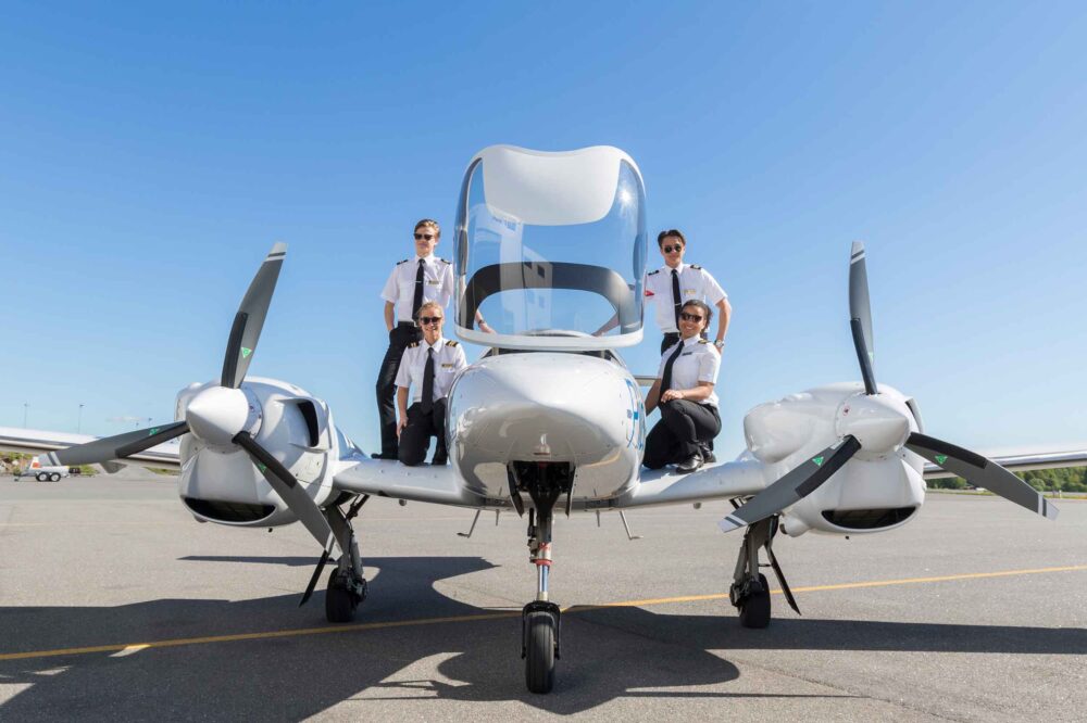 Diamond DA42 and student pilots
