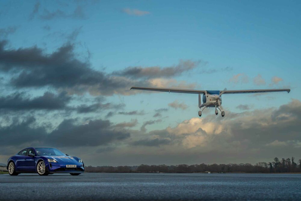 Electric Porsche Taycan v electric Pipistrel Velis Electro