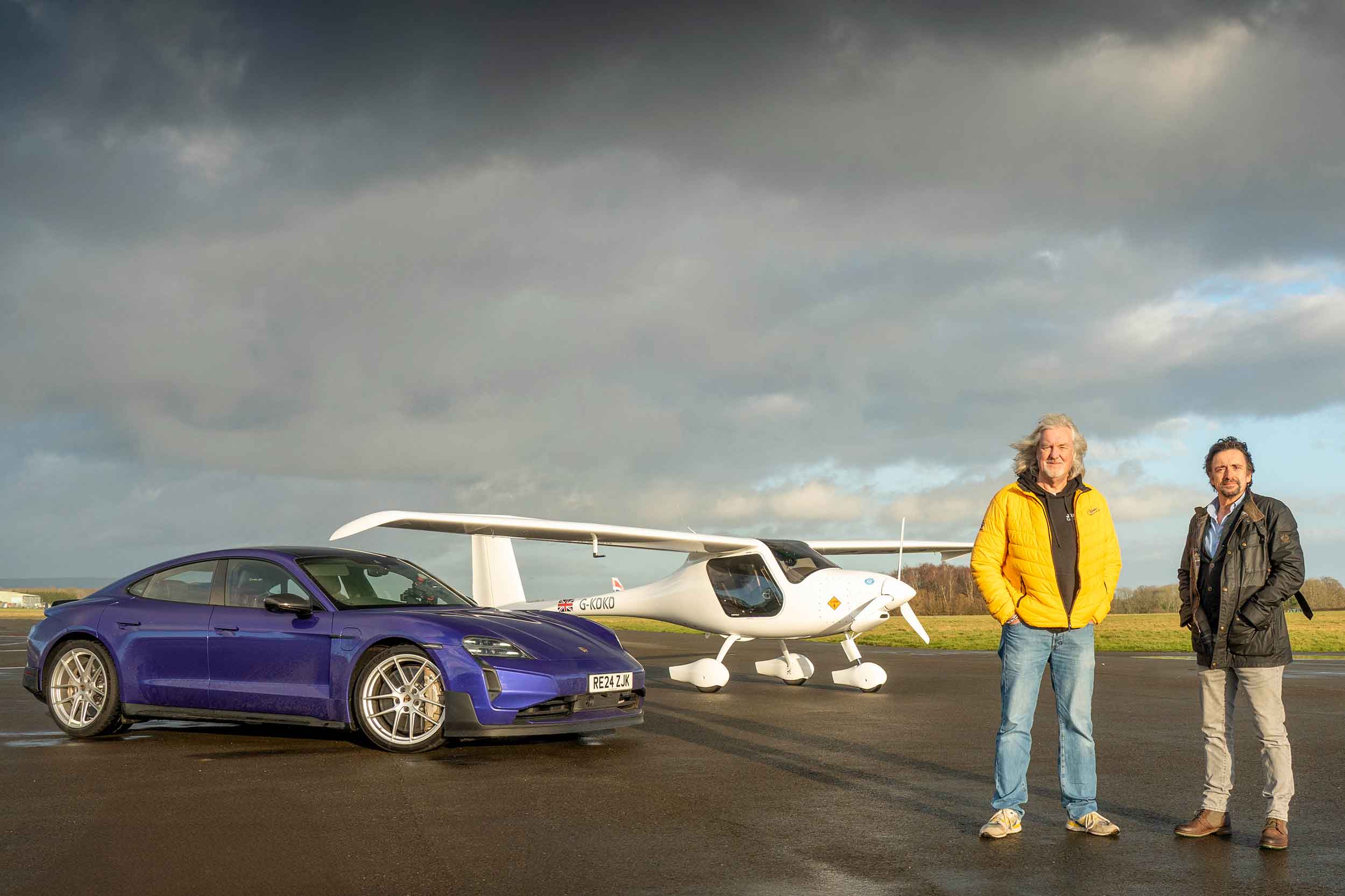 Richard Hammond and James May electric Plane car Race