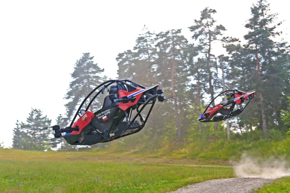 Jetson ONE heading to the hills. Photos & video: Jetson