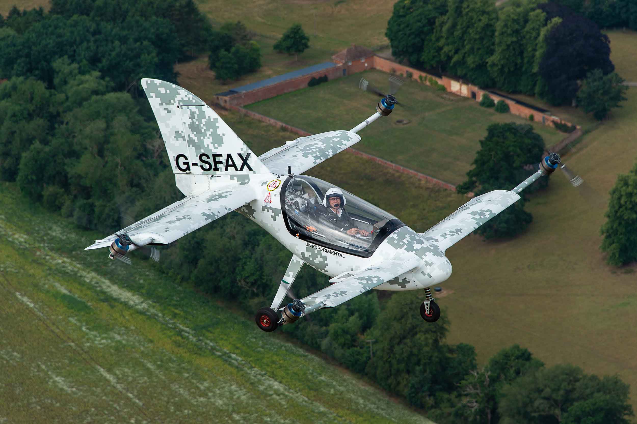 Skyfly Axe with Dr Williams Brooks at the controls