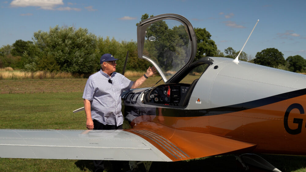 Gullwingdoors on skyleader 400