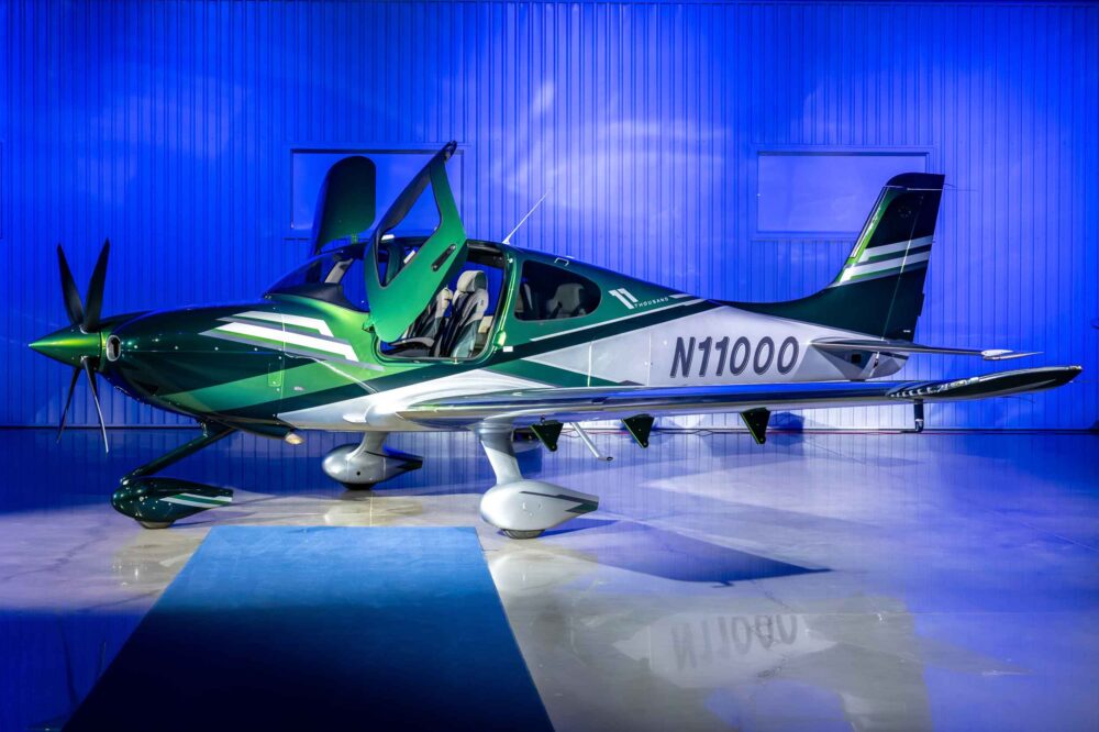 Special edition to celebrate the 11,000th Cirrus SR piston aircraft. Photos: Cirrus