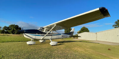 Cessna 182 at Wadswick