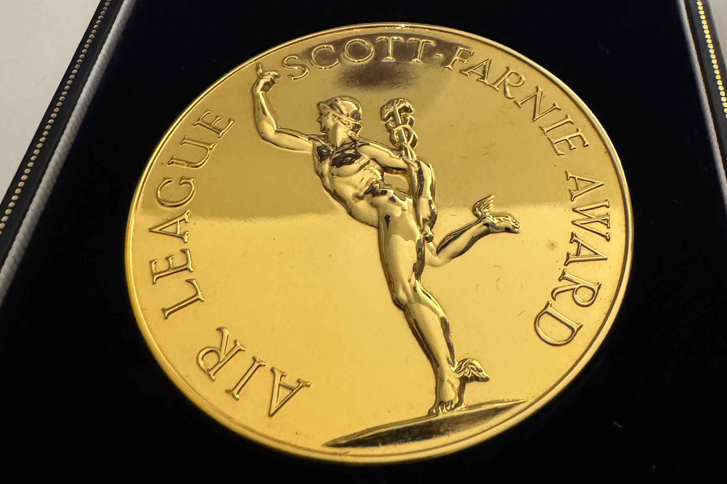 The Air League's Scott-Farnie medal